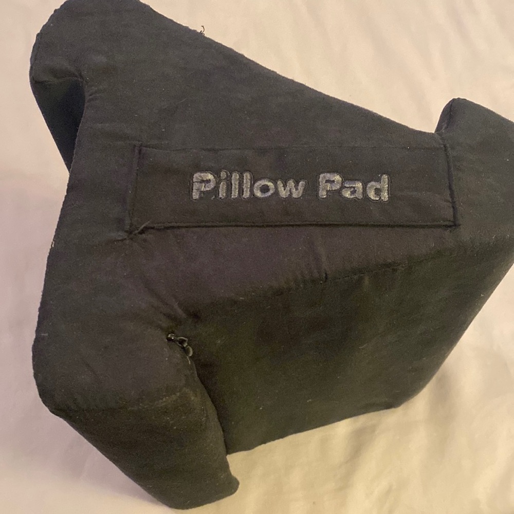 Pillow Pad Stand for your IPAD Gray
